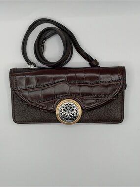 NWOT Brighton Ferrara Sia Large Wallet with Two Tone Medallion Adjustable Strap